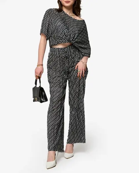 Resti Black women's patterned pleated set - Clothing
