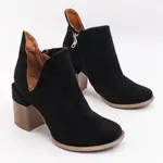 Resti Women's boots with cut-outs in black Plinara - Footwear
