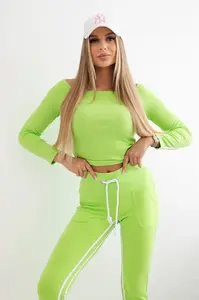 Set with double green stripe