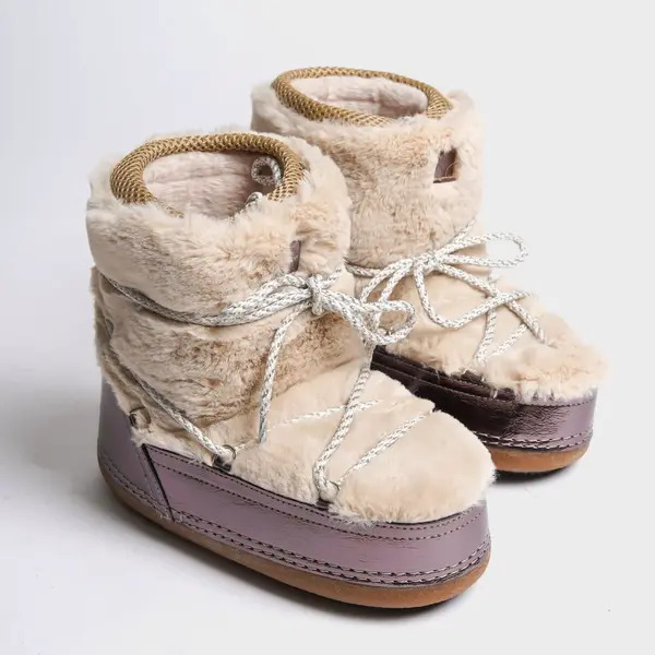 Capone Outfitters Women's Round Toe Platinum Thick Soled Shearling Boots