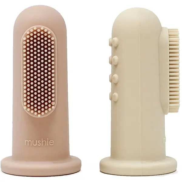 Mushie Finger Toothbrush detská zubná kefka na prst Shifting Sand/Blush 2 ks