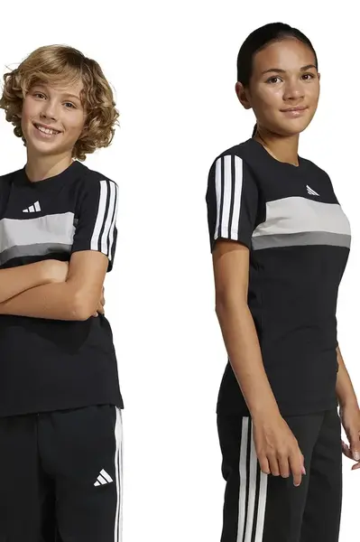 Dětské bavlněné tričko adidas černá barva, s potiskem, JC7468