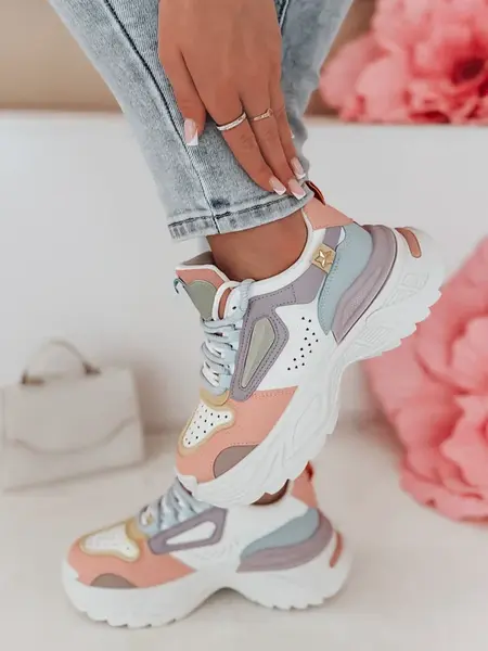 Dámske sneakersy na platforme CELESTIC