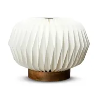 Stolní lampa Byon Origami bílá barva