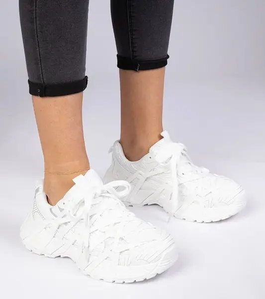 Gemre White sneakers on a chunky sole Telda