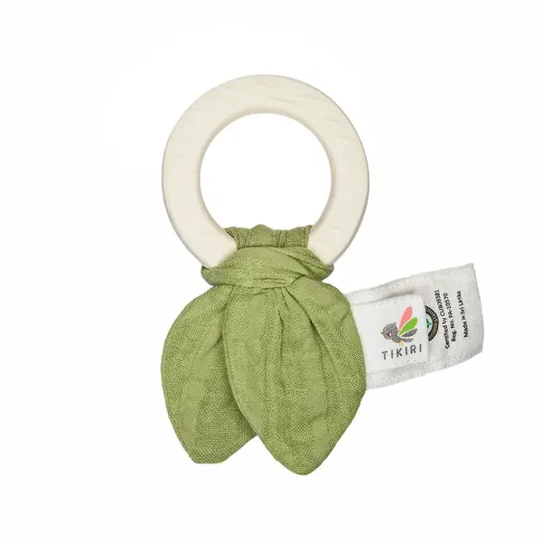 Tikiri Safari – hryzátko z prírodnej gumy a bio bavlny - Olive Green