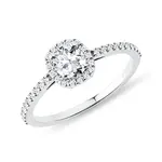 Diamantový zásnubní prsten v bílém 14k zlatě KLENOTA