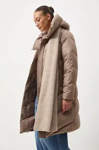 Péřový kabát Medicine