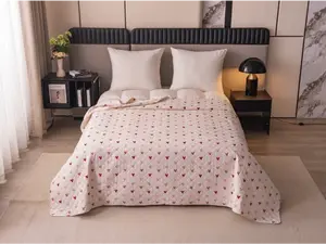 Prehoz na posteľ SOFHEARTS, krémový Rozmer: 170 x 210 cm