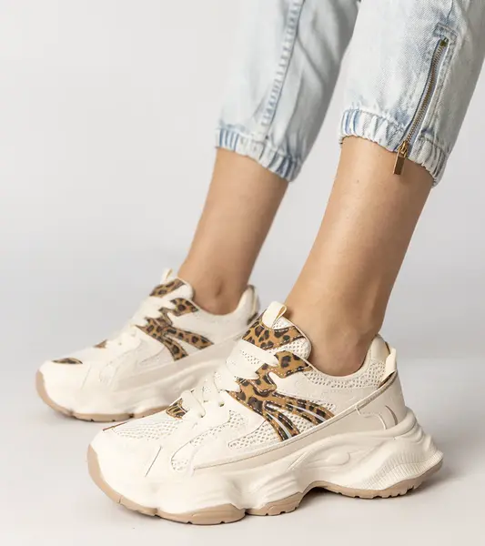 Gemre Béžové dámske športové tenisky s leopardím vzorom Sandra