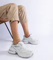 Gemre White sneakers on a chunky sole Adoma