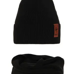 AGBO Komplet zimní dívčí: čepice a tunel černý Sana