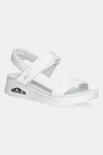 Sandály Skechers UNO dámské, bílá barva, na klínku, 119813