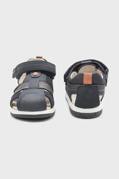 Kojenecké sandály Mayoral