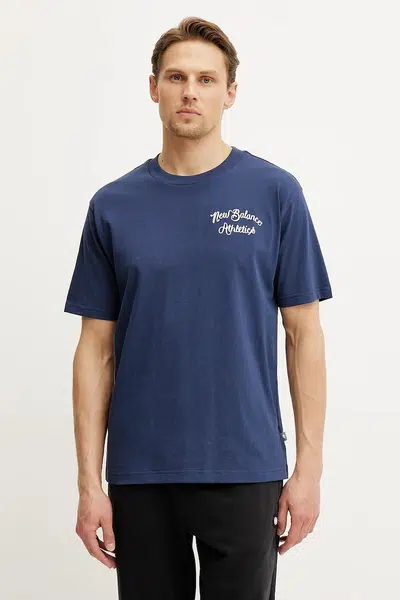 Bavlněné tričko New Balance tmavomodrá barva, s aplikací, MT43556NNY