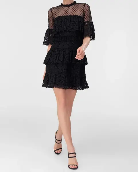 Trendyol dámske čipkované šaty