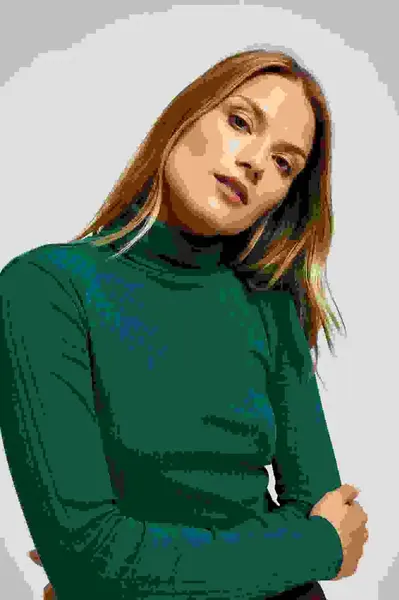 Marisse Emerald Ribbed Turtleneck Blouse