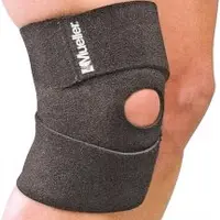 MUELLER Compact Knee Support Bandáž na koleno