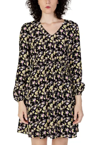 Květinové šaty s dlouhým rukávem