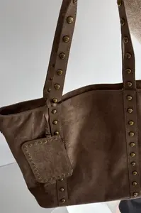 Dámská kabelka s ozdobami béžová Kynelle