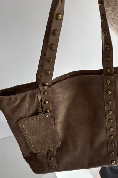 Dámská kabelka s ozdobami béžová Kynelle