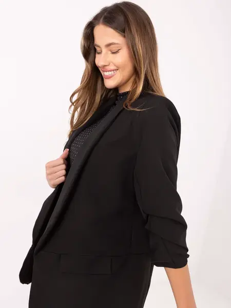 Černé sako s dlouhými rukávy