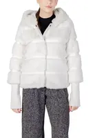 Dámska zimná bunda s kapucňou