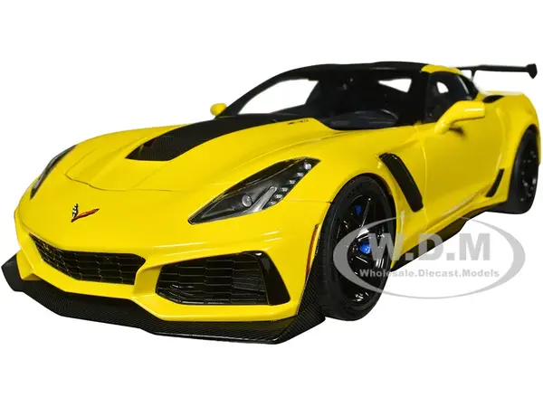 2019 Chevrolet Corvette C7 ZR1 Corvette Racing Yellow Tintcoat with Carbon Top 1/18 Model Car by Autoart