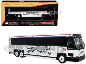 2001 MCI D4000 Coach Bus "Greyhound" White with Red and Blue Stripes "Vintage Bus &amp; Motorcoach Collection" Limited Edition to 504 pieces Worldwid