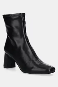Steve Madden  Nízké kozačky  Hurst
