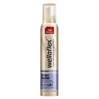 WELLAFLEX 2-Days Volume Pěnové tužidlo na vlasy Extra silné 200 ml