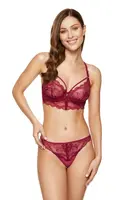 Krajková podprsenka a kalhotky