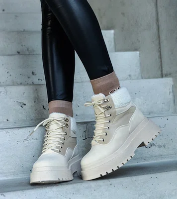 Gemre Beige ankle boots on a thick sole with fur Best
