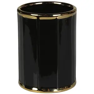 Kelímek Pouli černá