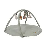 Deka hracia s hrazdou Farma