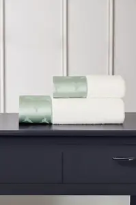 Soft Cotton Osuška a uterák COLIBRI v darčekovom balení