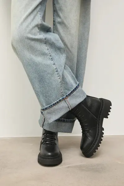 Kožené workery Answear.LAB