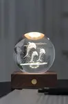 Bezdrátová stolní LED lampa Gingko Design Amber Crystal Light 9,5 x 8 cm