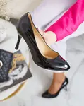 Resti Black lacquered Degonola heeled pumps