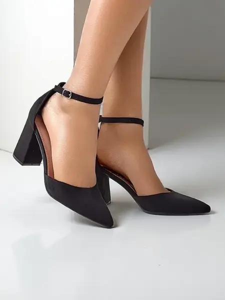 Resti Women's eco-suede pumps Caldeno