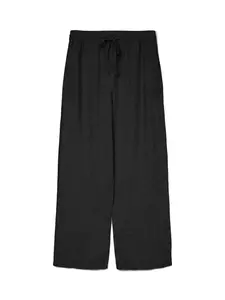 VERO MODA Nohavice 'LINN'  čierna