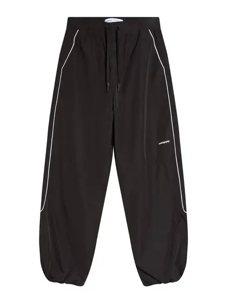 Bershka Nohavice  čierna