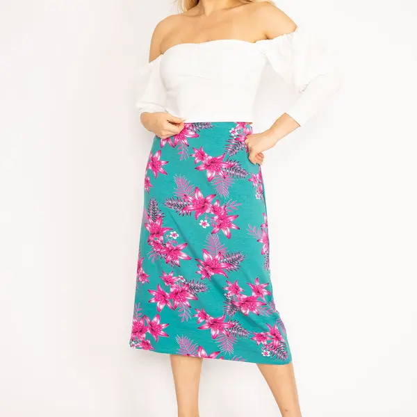 Şans Women's Plus Size Green Viscose Lycra Skirt with Elastic Waist