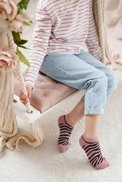 Milena detské členkové ponožky Zebra Pink