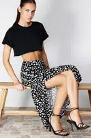 Trendyol Black Daisy Patterned Slit Viscose Fabric Midi Skirt