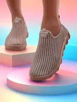 Resti Women's Slip-On Fabric Sneakers Erra