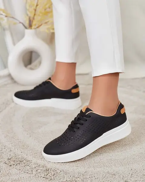 Resti Women's openwork sports shoes Deromias