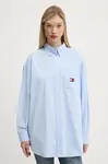 Bavlněná košile Tommy Jeans modrá barva, relaxed, s klasickým límcem, DW0DW19357