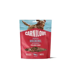CARNILOVE Crunchy snack pamlsek pro psy makrela s malinami 200 g