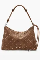 Hnědá kabelka s ozdobnými detaily